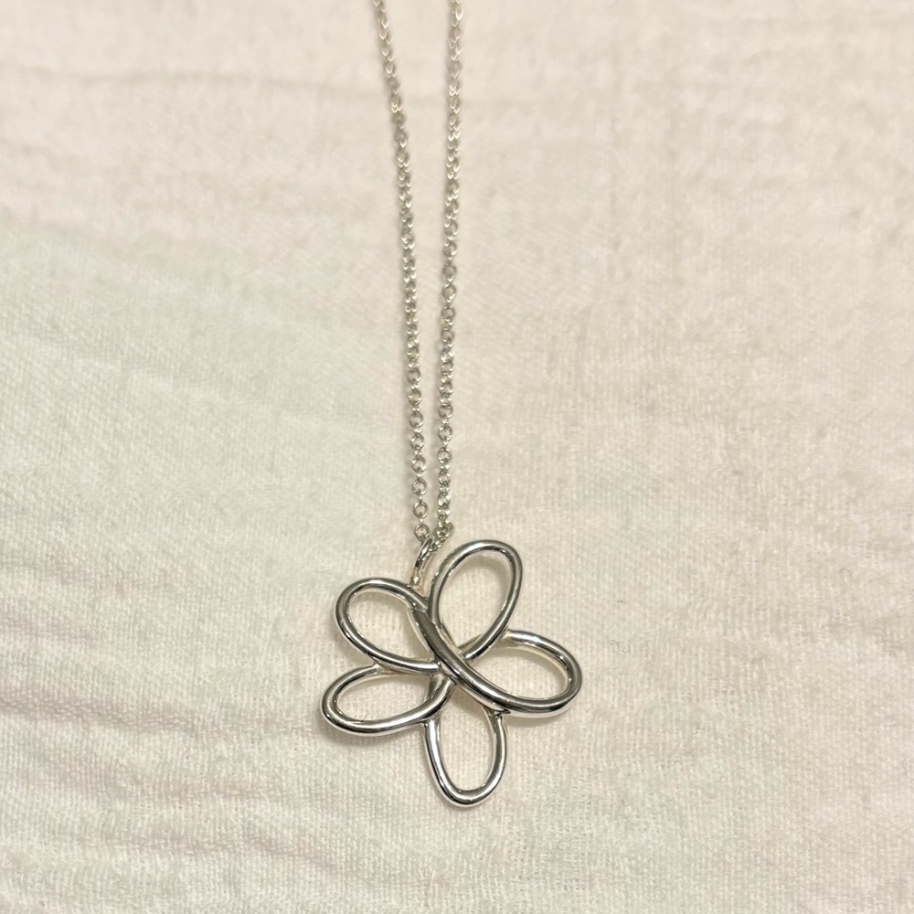 Tiffany & Co. Paloma Picasso Villa Flower Pendant Necklace in Sterling Silver
